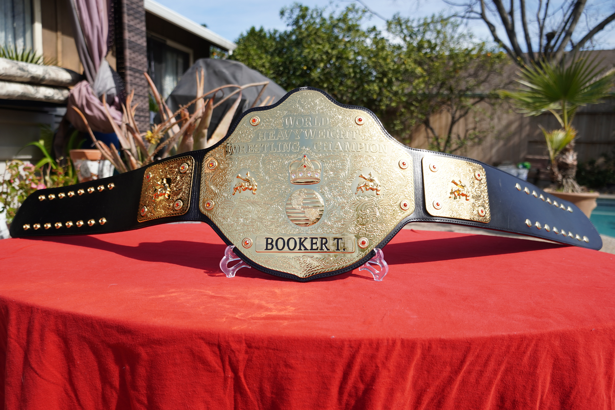 wwe world heavyweight championship belt designs