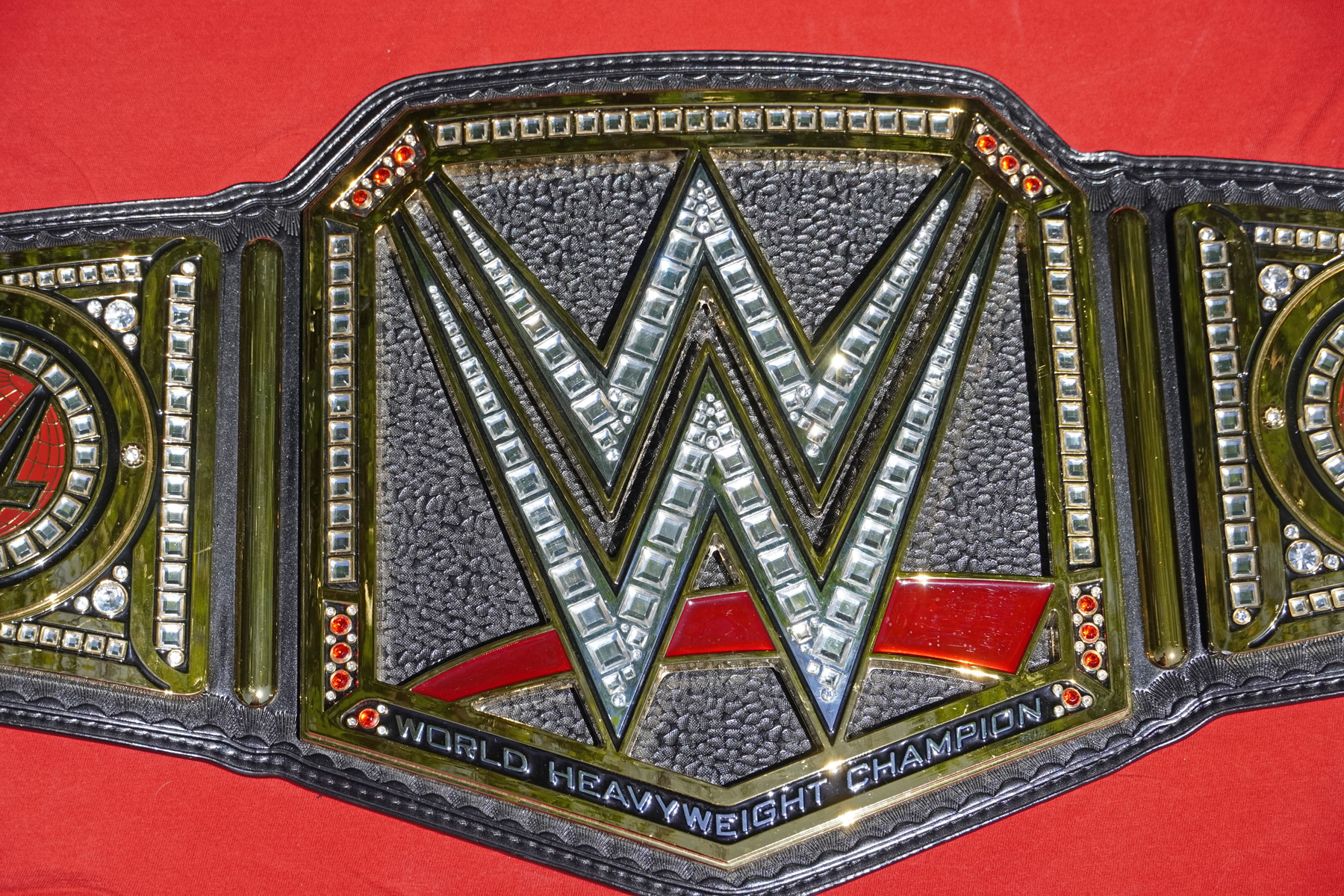 WWE Championship 2014 Commemorative Belt Review - WWE Shop