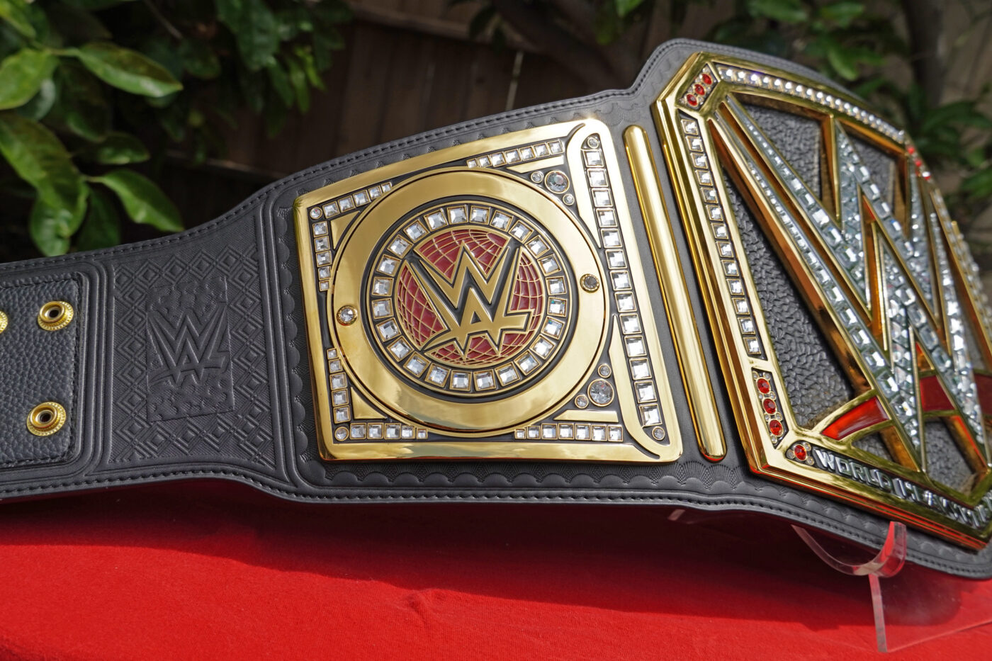 WWE World Heavyweight Championship 2014 Replica Review - WWE Shop ...