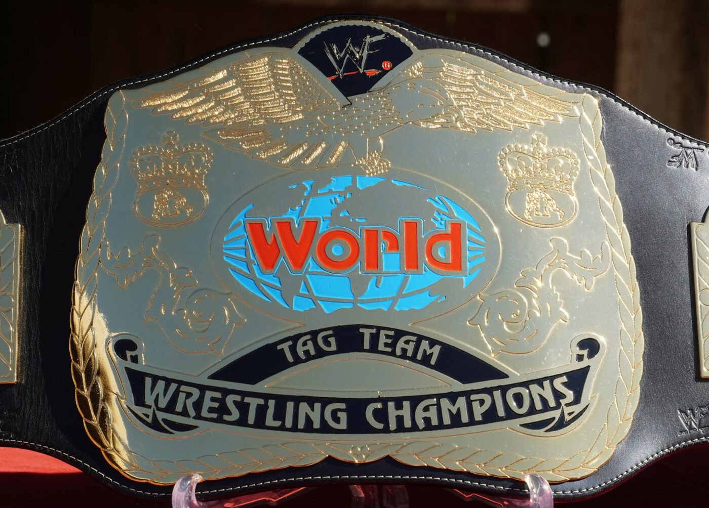 WWF Attitude Era Tag Team Championship Deluxe Replica Review - Figs Toy ...